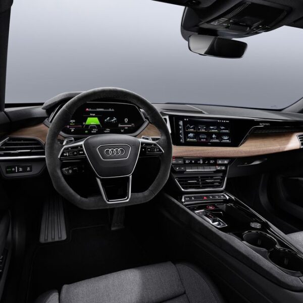 Preț Audi e-tron GT quattro
