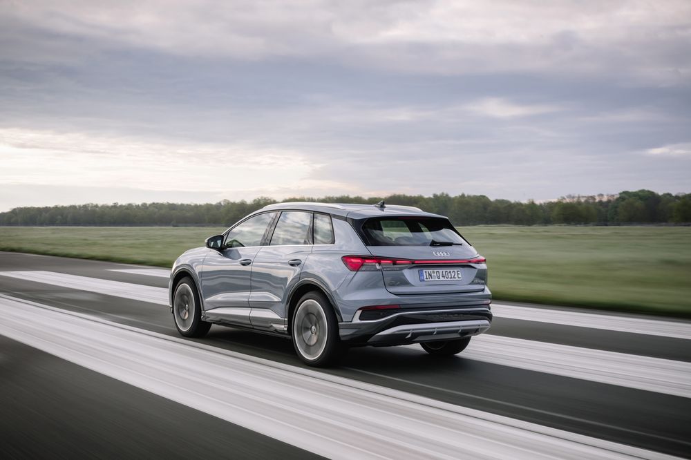 Pret Audi Q4 e-tron
